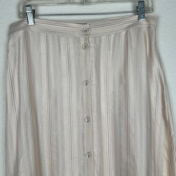 H&M Womens Sz 10 skirt cream drapey satin button front skirt Office Event Basic - Picture 2 of 7